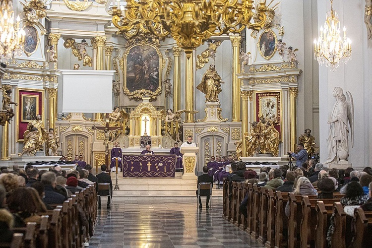 Obłóczyny w WMSD. Założyli "mundury", idą na wojnę