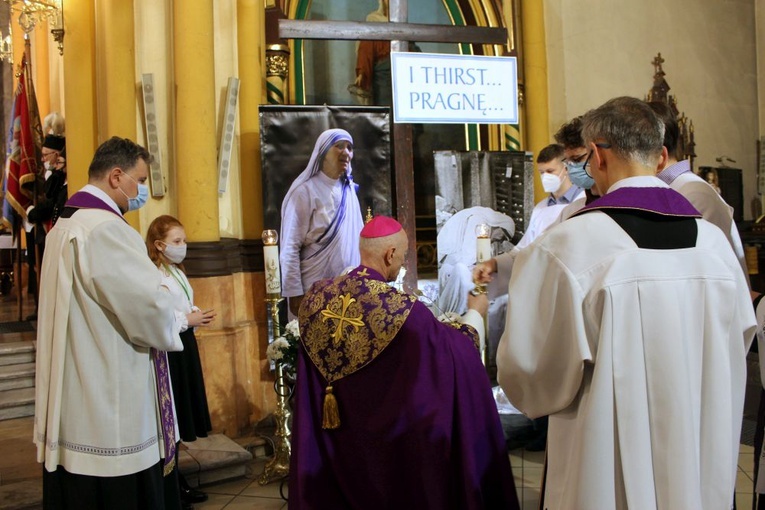 Relikwie św. Matki Teresy w miechowickiej parafii