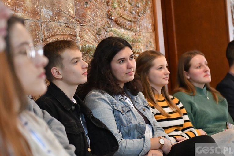 Rokitno. Młodzieżowe rekolekcje wielkopostne i "Akademia dojrzewania"