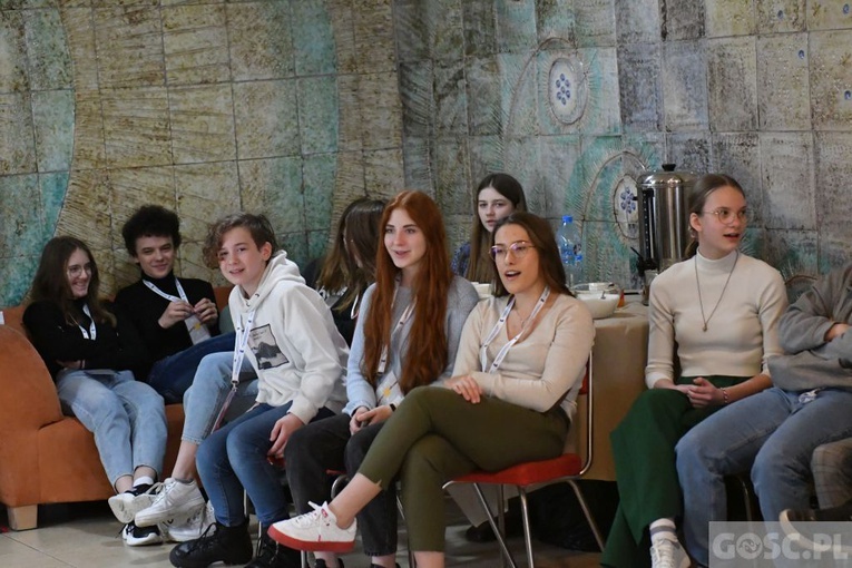 Rokitno. Młodzieżowe rekolekcje wielkopostne i "Akademia dojrzewania"