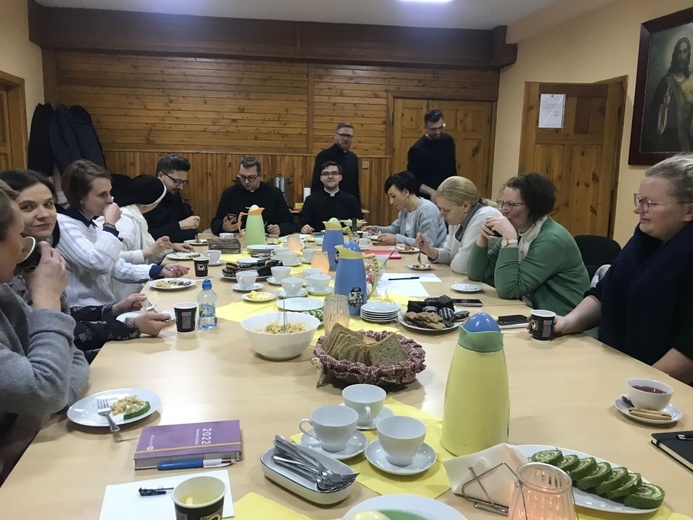 Spotkanie Przyjaciół Oblubieńca w Bielawie z wicemoderatorem