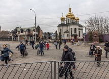 Kardynałowie w drodze na Ukrainę