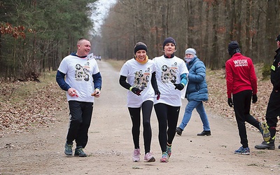 ►	Święto uczczono także na sportowo.