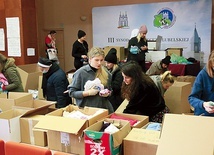 ▲	Pracują od rana do północy, by pomóc ludziom w potrzebie.