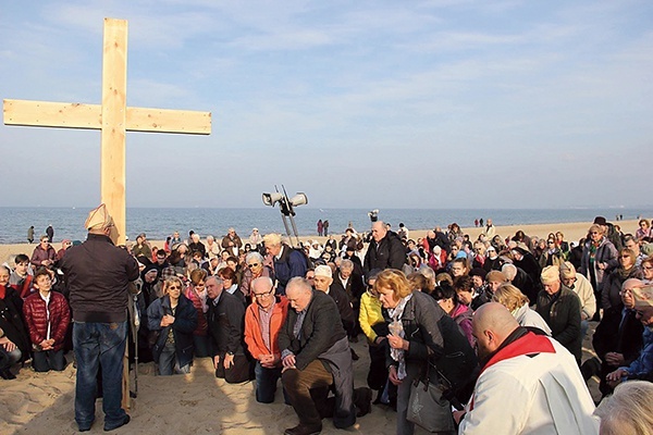Uczestnicy nabożeństwa spotkają się 26 marca o godz. 15 w Gdańsku-Brzeźnie, przy wejściu na plażę nr 50.