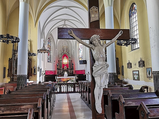 W kościele przy ul. Lindleya od poniedziałku do piątku trwa adoracja Najświętszego Sakramentu.