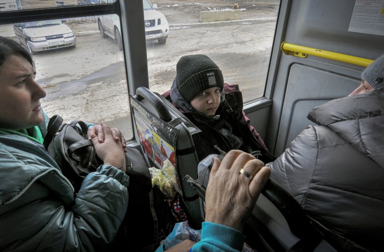 Paulin ewakuowany z Mariupola: to prawdziwe piekło, ludzie giną szukając wody