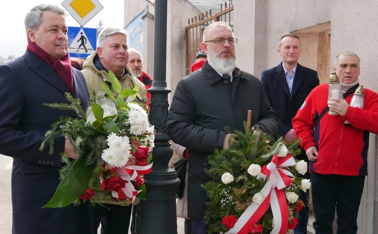 Pamięć bohaterów uczcili m.in. włodarze.