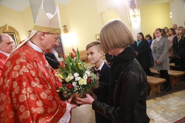 Bierzmowanie w Siedliskach Bobowskich