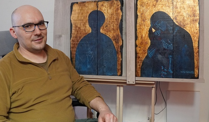 In Blessed Art. Ikony na deskach ze skrzynek z amunicją pochodzących z Donbasu