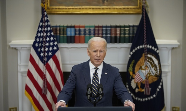 Biden: Razem z UE i G7 zawiesimy normalne stosunki handlowe z Rosją