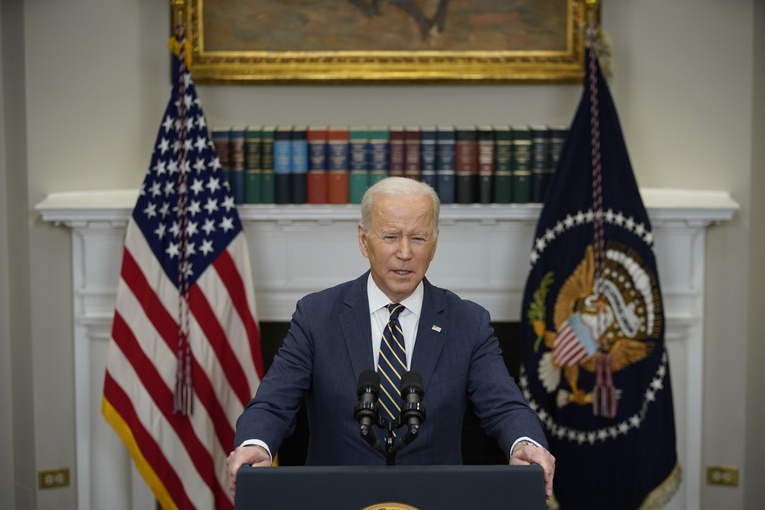 Biden: Razem z UE i G7 zawiesimy normalne stosunki handlowe z Rosją