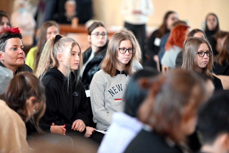 Wielkopostny dzień skupienia dla młodzieży w Wałbrzychu