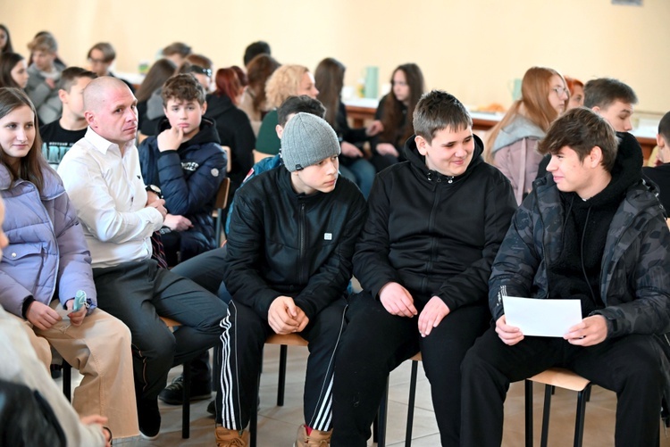 Wielkopostny dzień skupienia dla młodzieży w Wałbrzychu