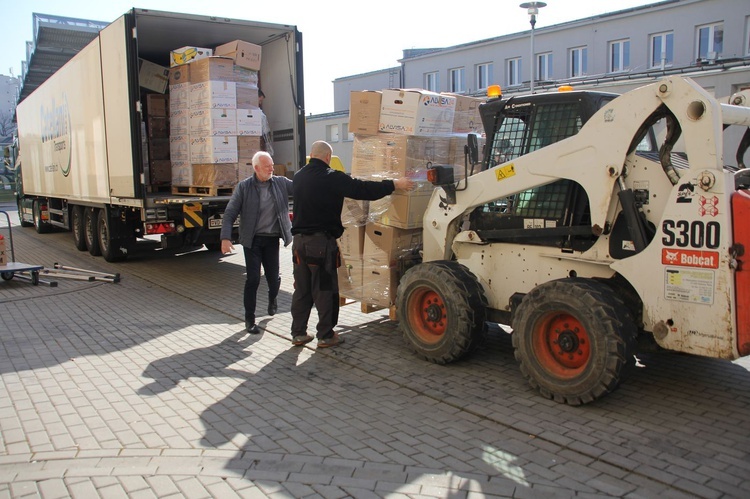 Transport darów ze Szwajcarii