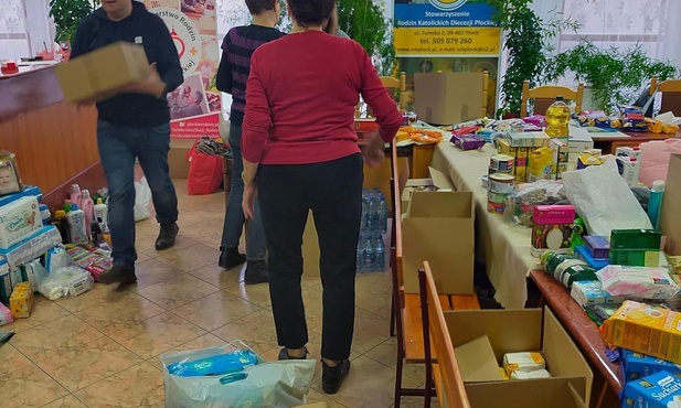 Katoliccy społecznicy pomagają ofiarom wojny