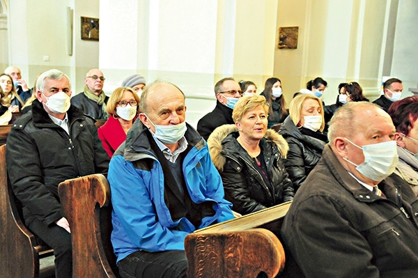 Podczas Mszy św. w kościele seminaryjnym.