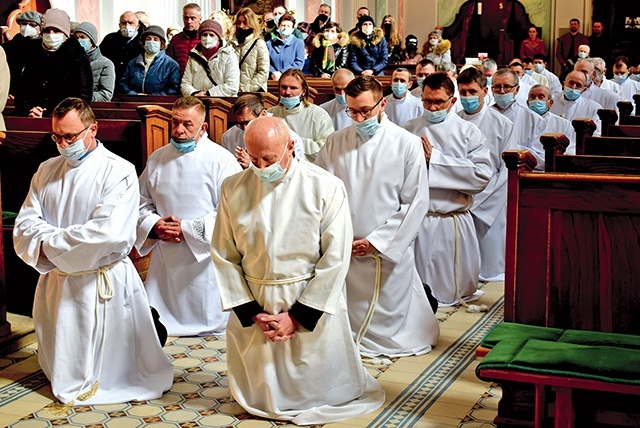 Po homilii kandydaci  wyrazili swoją gotowość do posługi.