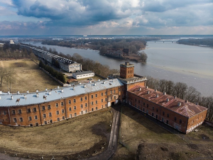 Modlin. Organizują dom w warownej twierdzy