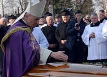 Pogrzeb śp. bp. Adama Odzimka