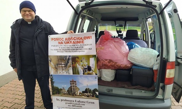 Ks. Łukasz Gron od wielu lat pomaga Ukraińcom na wiele sposobów.