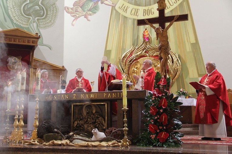 Bierzmowanie w parafii pw. Trójcy Przenajświętszej w Mielcu 2022