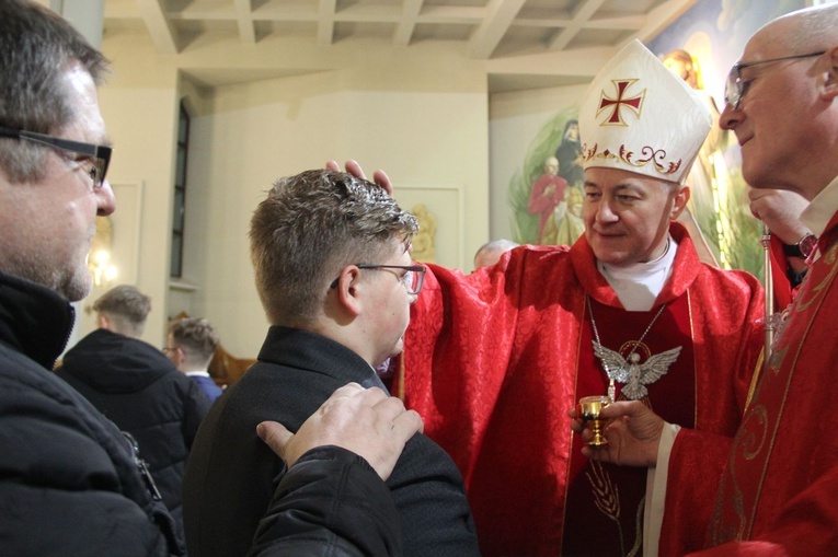 Bierzmowanie w parafii pw. Trójcy Przenajświętszej w Mielcu 2022