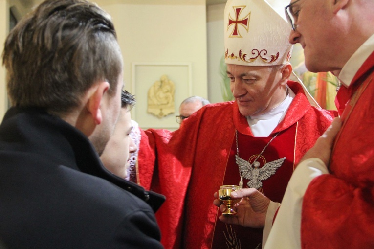 Bierzmowanie w parafii pw. Trójcy Przenajświętszej w Mielcu 2022