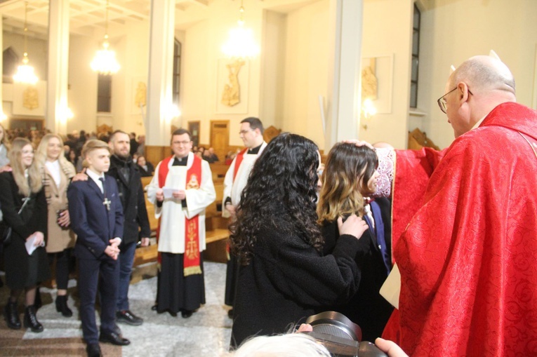 Bierzmowanie w parafii pw. Trójcy Przenajświętszej w Mielcu 2022