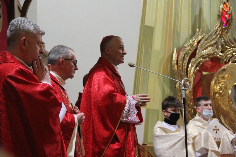 Bierzmowanie w parafii pw. Trójcy Przenajświętszej w Mielcu 2022