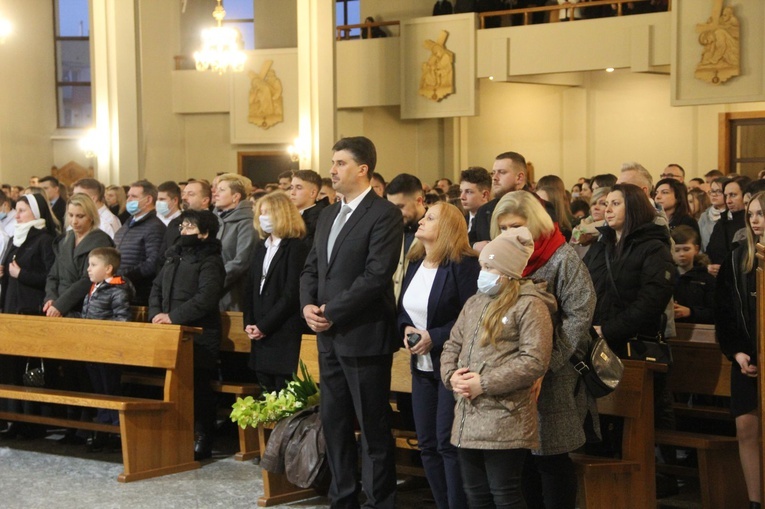 Bierzmowanie w parafii pw. Trójcy Przenajświętszej w Mielcu 2022