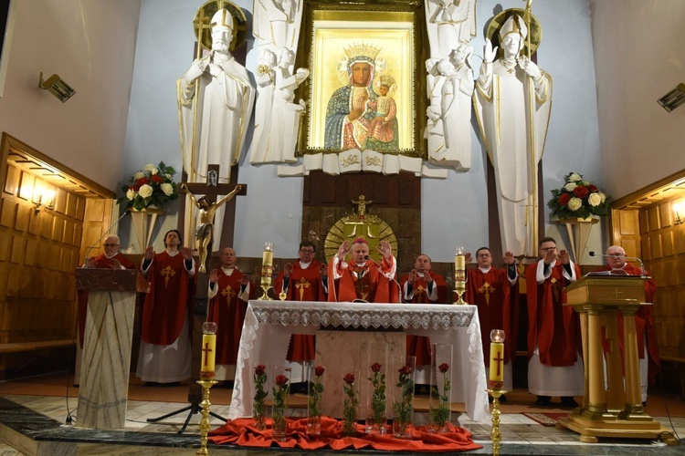 Bierzmowanie w Biskupicach Radłowskich