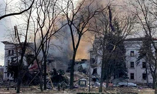 Włosi chcą odbudować teatr w Mariupolu