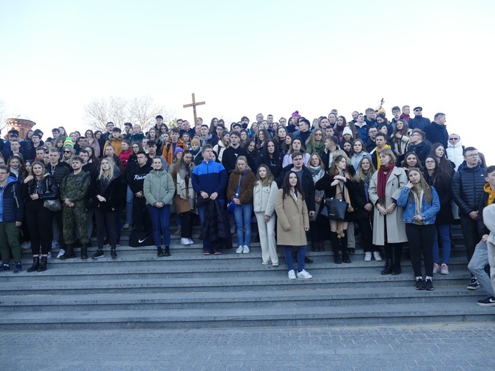 XVIII Pielgrzymka Maturzystów Diecezji Świdnickiej na Jasną Górę - cz. 02