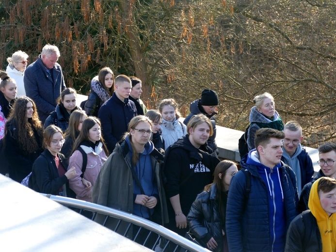 XVIII Pielgrzymka Maturzystów Diecezji Świdnickiej na Jasną Górę - cz. 02