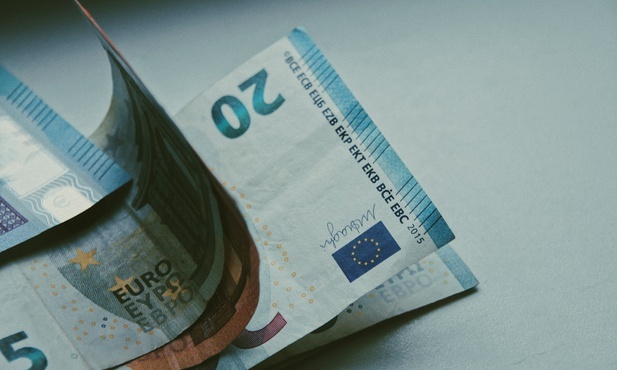 Litwa zabroniła wywozu do Rosji i Białorusi gotówki w kwocie wyższej niż 60 euro