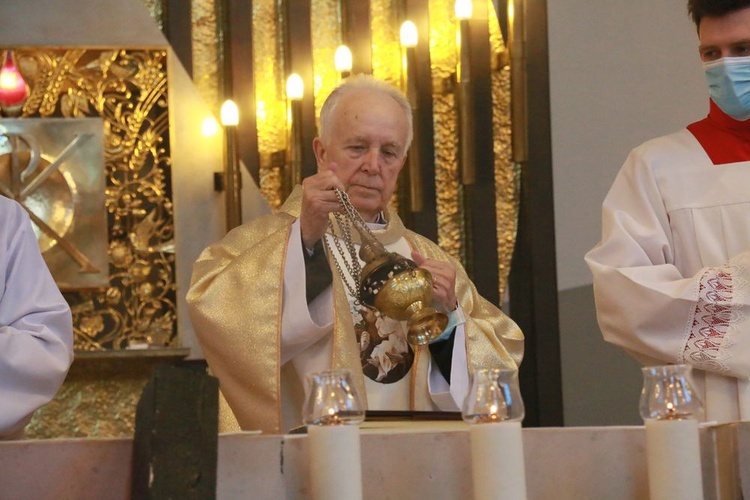 Ks. Stanisław Dziwulski świętuje w tym roku złoty jubileusz kapłaństwa.