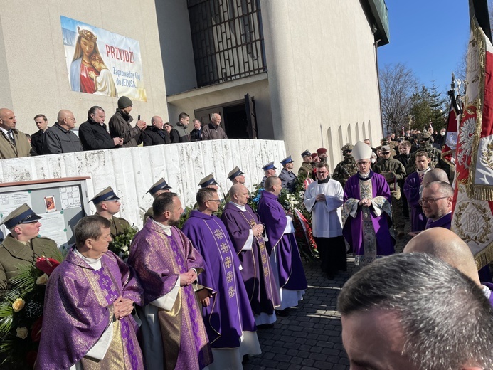 Pogrzeb ostatniego Cichociemnego - płk. A. Tarnawskiego w Bielsku-Białej