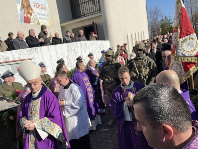 Pogrzeb ostatniego Cichociemnego - płk. A. Tarnawskiego w Bielsku-Białej