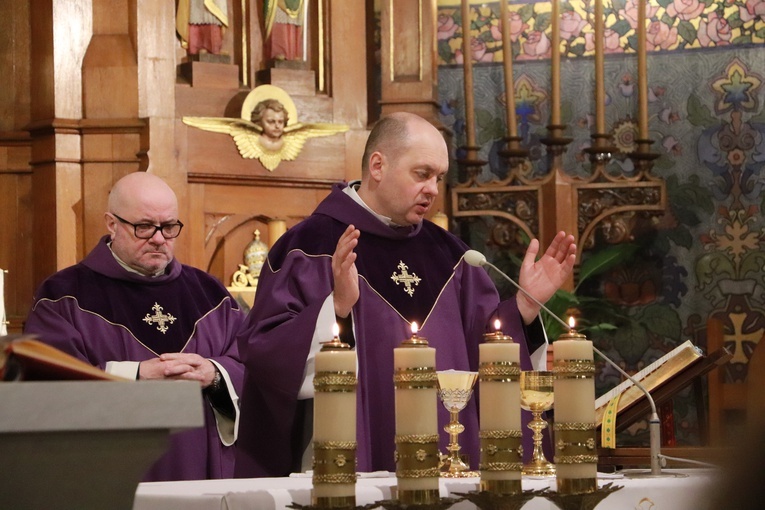 Droga krzyżowa z ŁPPM - grupa czerwona i pomarańczowa