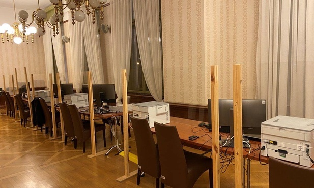 Katowice. Dodatkowe stanowiska przyjmowania wniosków o PESEL