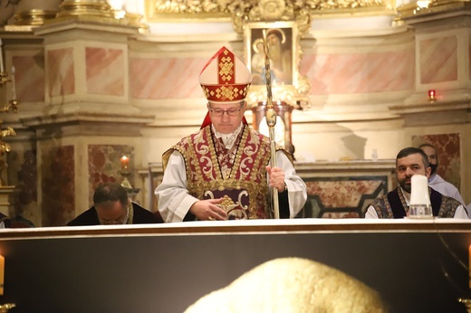 Wielkopostne kościoły stacyjne - kolegiata św. Anny