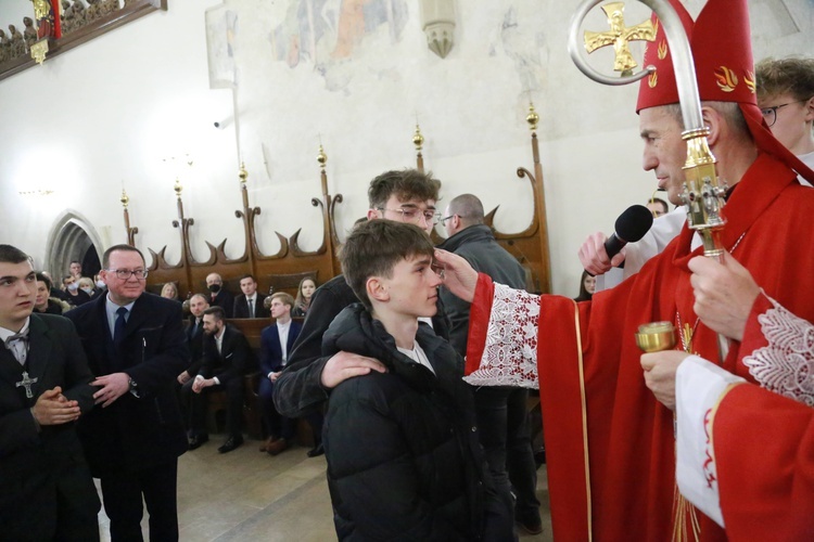 Nowy Sącz. Bierzmowanie w bazylice cz.2