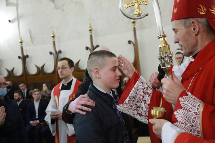 Nowy Sącz. Bierzmowanie w bazylice cz.2