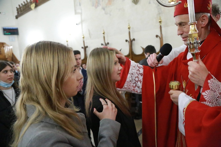 Nowy Sącz. Bierzmowanie w bazylice cz.2