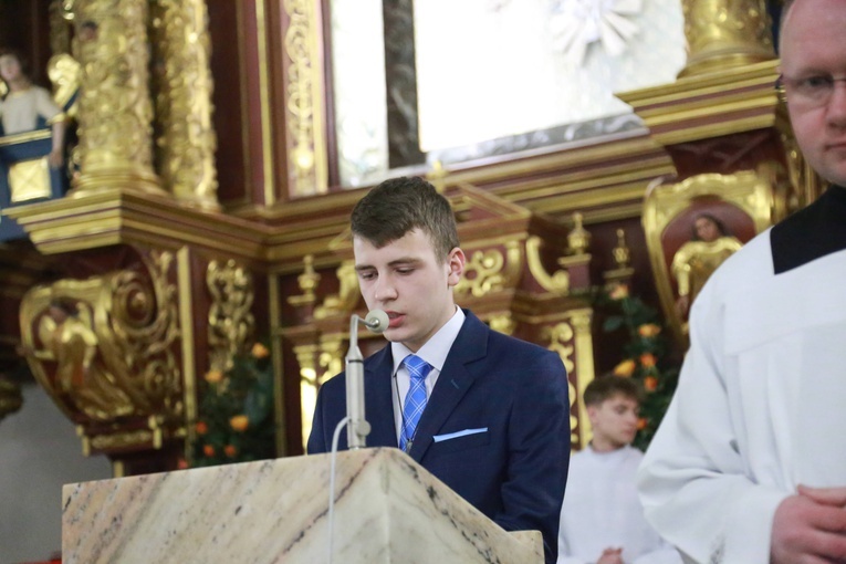 Nowy Sącz. Bierzmowanie w bazylice cz.2