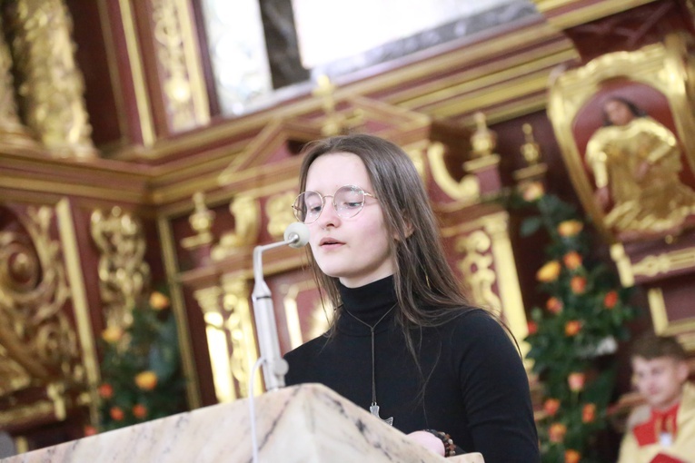 Nowy Sącz. Bierzmowanie w bazylice cz.2