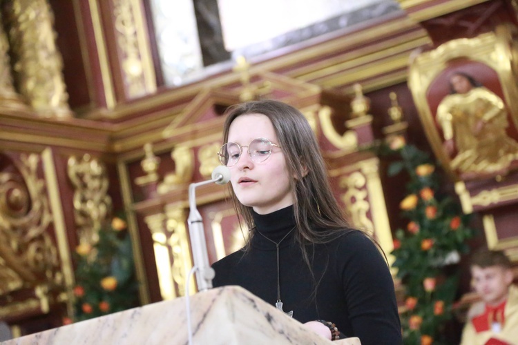 Nowy Sącz. Bierzmowanie w bazylice cz.2