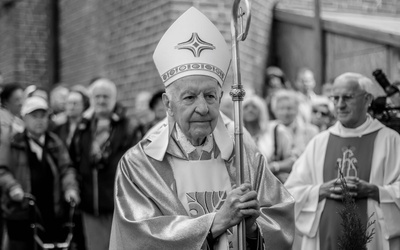 Program uroczystości pogrzebowych abp. Edmunda Piszcza