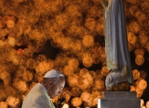 Papież Franciszek pielgrzymował do Fatimy 12 i 13 maja 2017 roku.